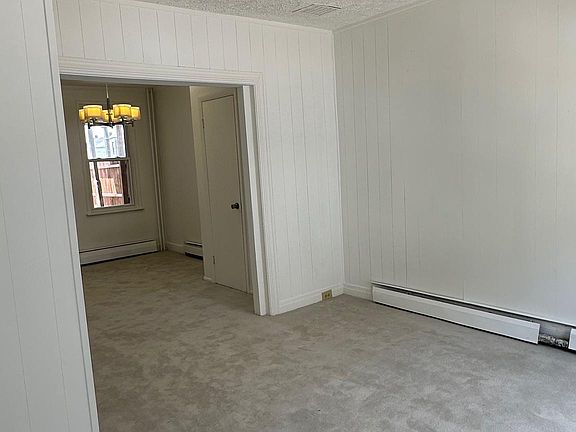 2nd image of 1022 Orchard Ave