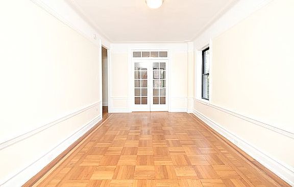 2nd image of 656 W 204th St APT 25