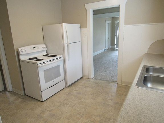 5th image of 7214 S Alder St