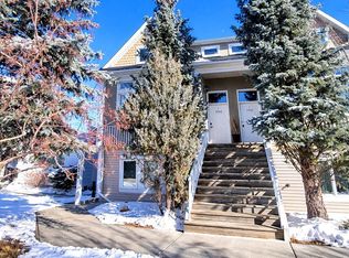 1930 W 24a St SW #2, Calgary, AB T3E 1V3