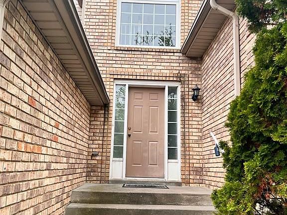 2nd image of 4659 Shadetree Cres