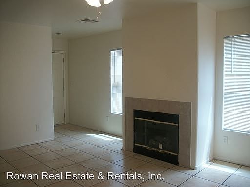 2nd image of 4193 Beech Family St