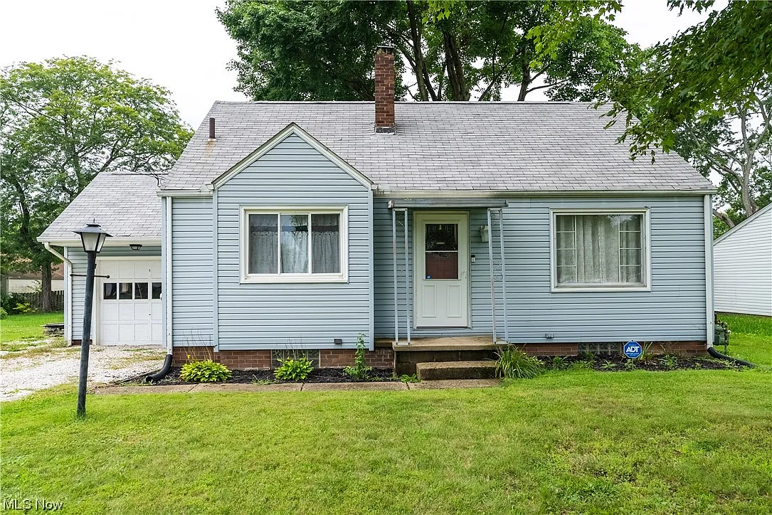 4105 Middlebranch Ave NE photo 1