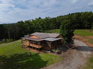 637 Riverpoint Rd, Clarksville, AR 72830