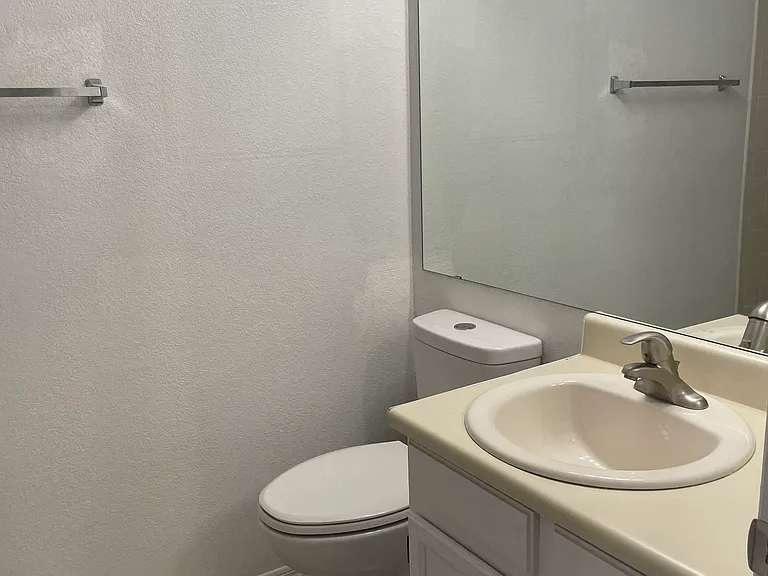 7977 W Wacker Rd — Photo 14