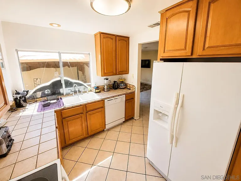 505 Smoketree Gln — Photo 11
