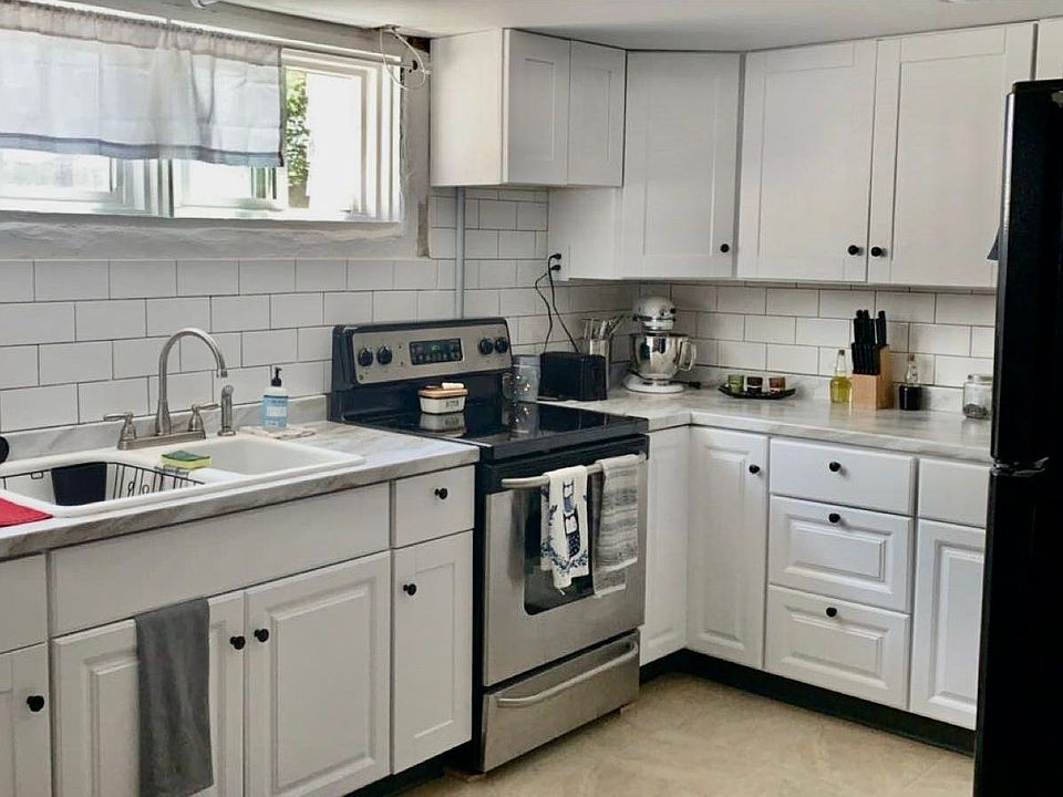 1st image of 421 W Elm St #B