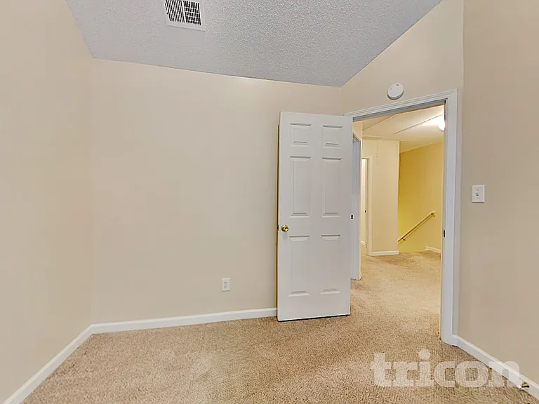 4453 Pipemaker Blf — Photo 25