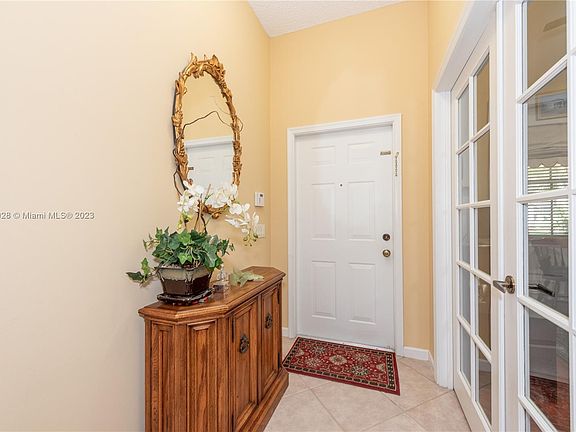5th image of 1320 Chenille Cir