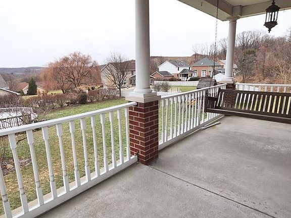 2nd image of 733 Stonegate Dr