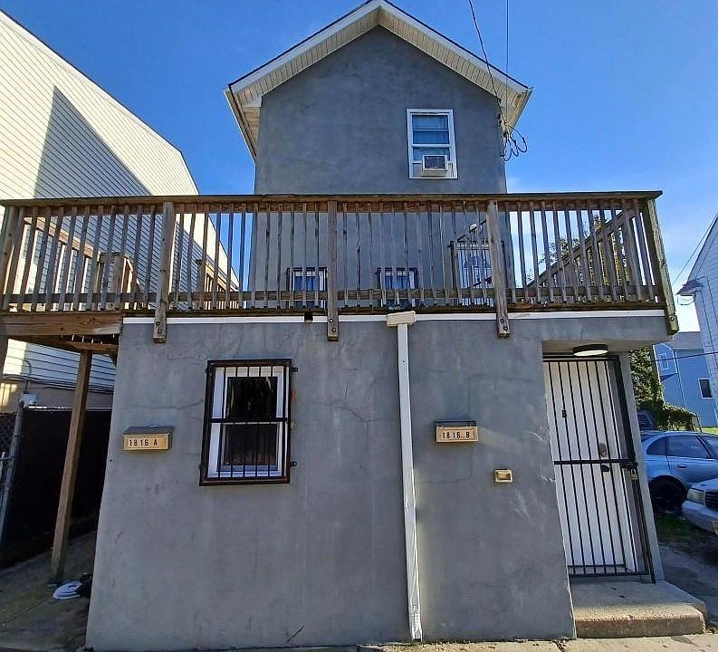 1st image of 1816 Hummock Ave