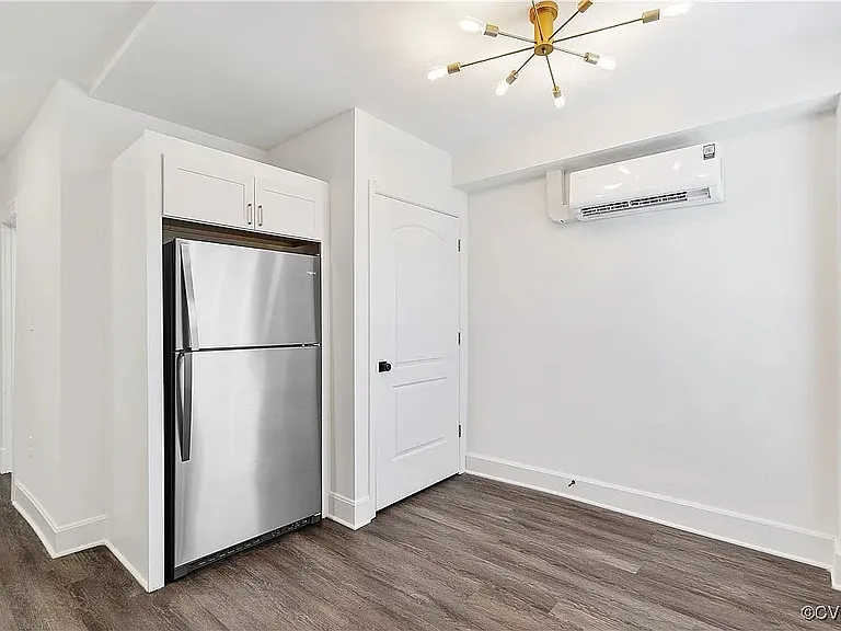 3139 Ellwood Ave #D — Photo 3
