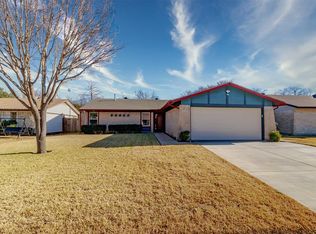 522 Stroud Ln, Garland, TX 75043