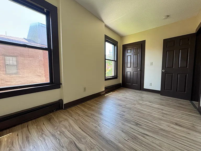 52-54 Alden St #202 — Photo 8
