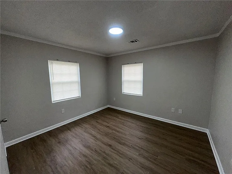 207 South Ave SE — Photo 5