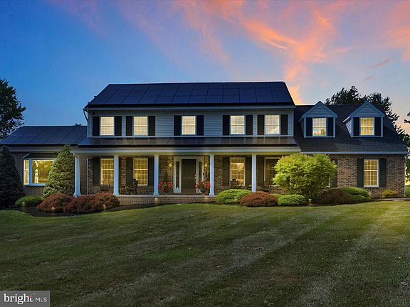 4th image of 163 Carol Dr