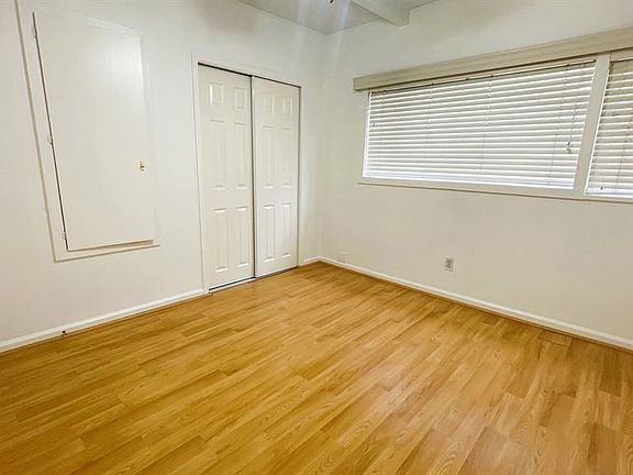 2nd image of 5107 Del Monte Dr APT 6