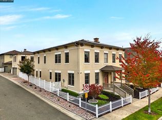 1018 Promenade St, Hercules, CA 94547