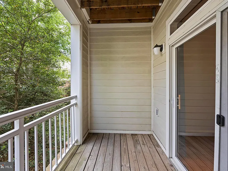 801 S Greenbrier St #215 — Photo 39