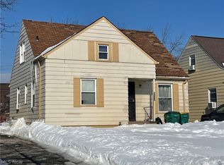 21403 Kenyon Dr, Maple Heights, OH 44137