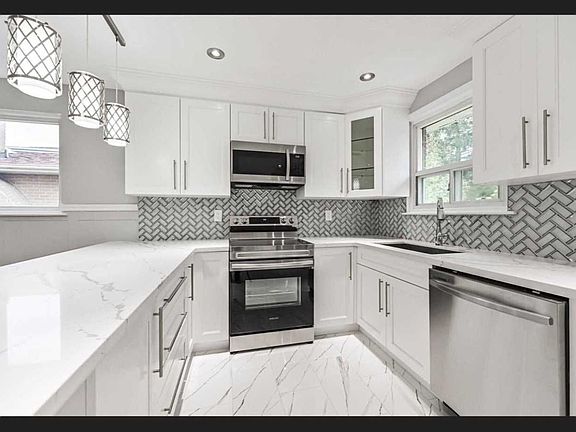 3rd image of 347 Bartley Bull Pkwy