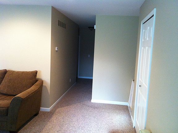 3rd image of 26034 Groveland St