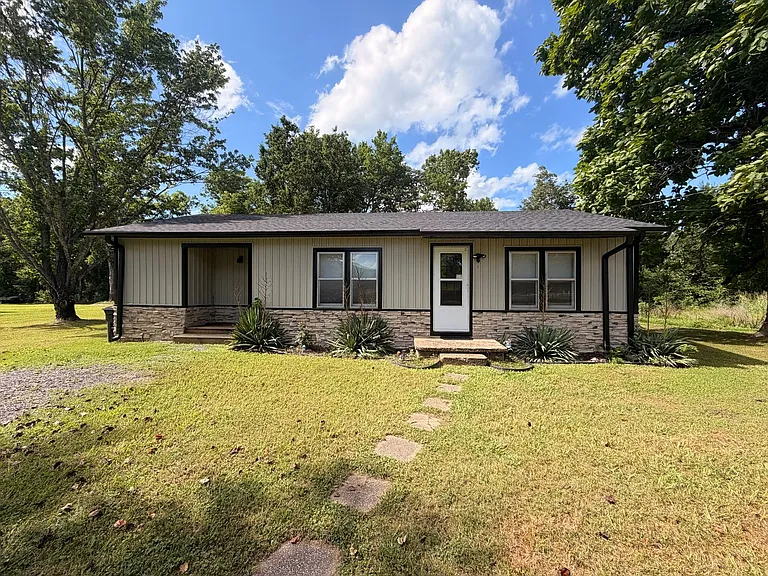 13382 W State Highway 155 — Photo 2
