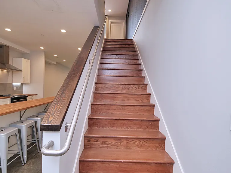 2897 Chapman St #C — Photo 19