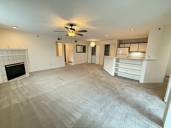 3rd image of 33 S Boulder Cir APT 301