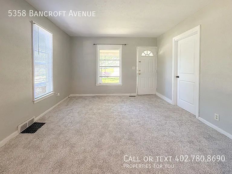 5358 Bancroft Ave — Photo 3