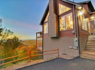 775 Chestnut Dr, Gatlinburg, TN 37738