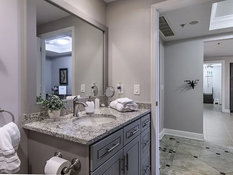 3313 Sunset Key Cir #107 — Photo 44