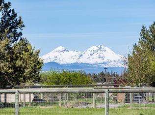 64950 Glacier View Dr, Bend, OR 97703