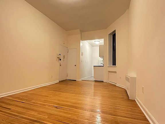 3rd image of 303 E 90th St APT D