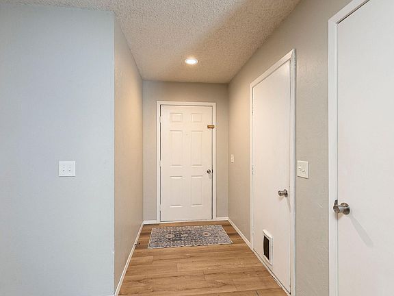 4th image of 4032 S Sunrise Avenue