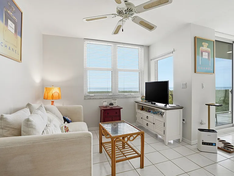 6101 Pelican Bay Blvd #1 — Photo 25