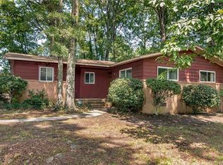 6831 City View Dr, Charlotte, NC 28212