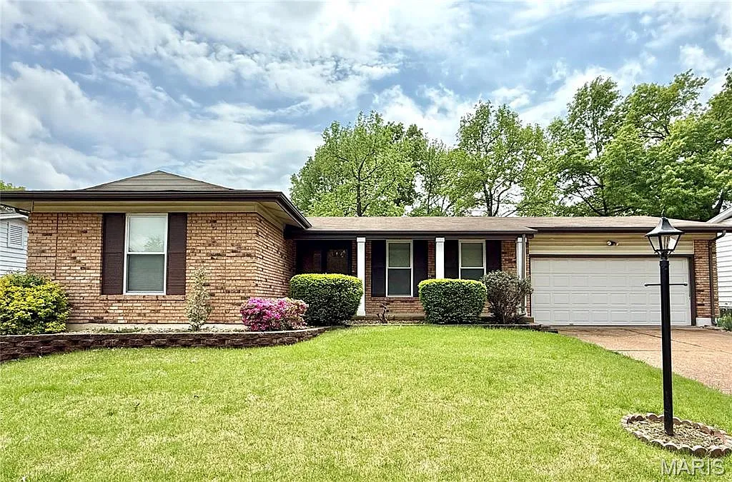 38 Deer Lodge Dr photo 1