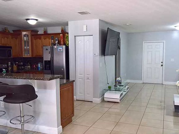 5th image of 16081 NW 38th Pl