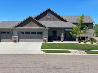 2251 Hart Dr SW, Rochester, MN 55902