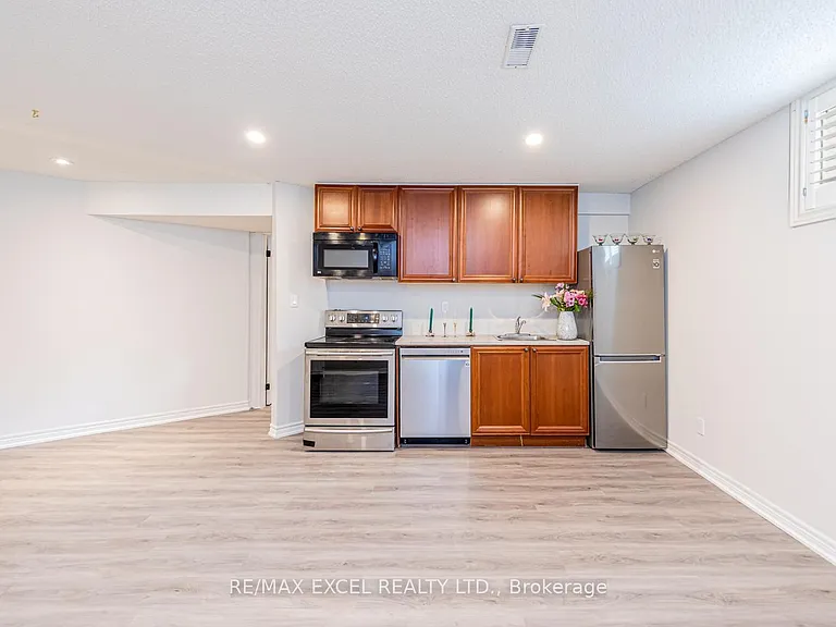 68 Direzze Ct #BASEMENT — Photo 5