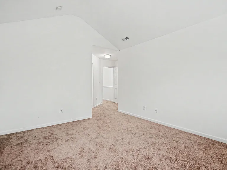 7514 Abigail Glen Dr — Photo 15