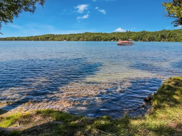 3596 S Shady Ln, Cedar, MI 49621