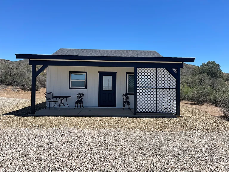 1350 S Peach Trl — Photo 1