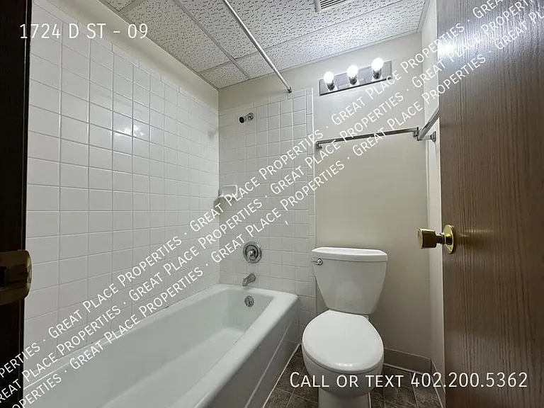 1724 D St #9 — Photo 9