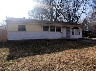 901 NE 62nd St, Kansas City, MO 64118