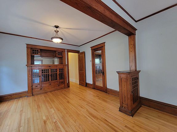 4th image of 2891 James Ave S APT 2