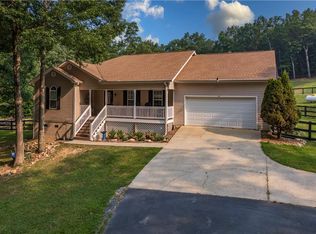 517 E Valley Rd NE, Rydal, GA 30171