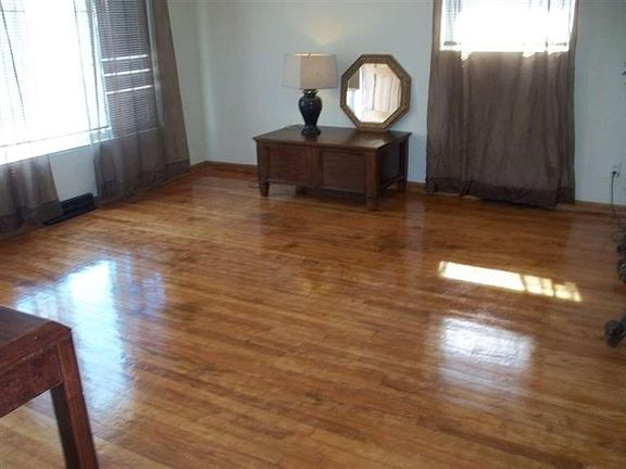 2nd image of 419 Blackwood Ave