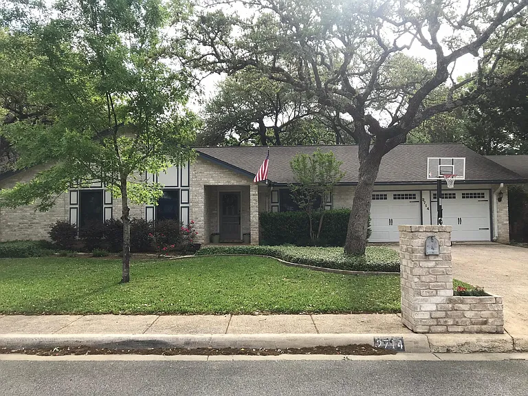 2714 Green Range Dr — Photo 1